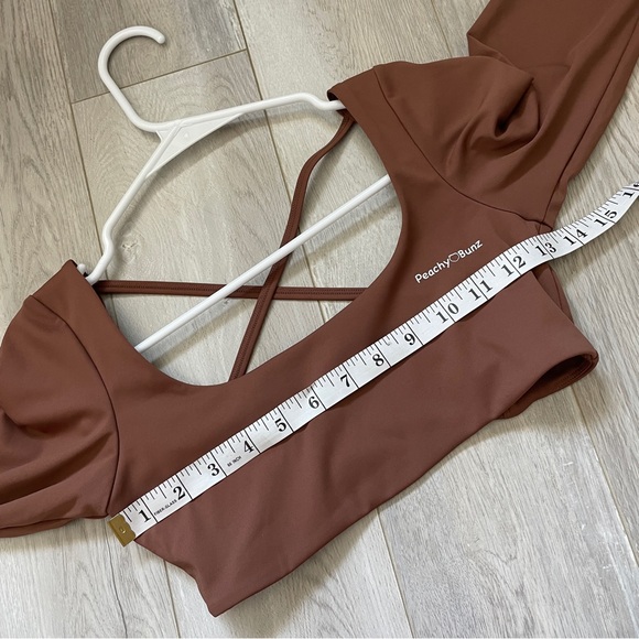 Peachy Bunz Strappy Backless Cropped Long Sleeve Workout Top Brown (Large) gym - Picture 6 of 6